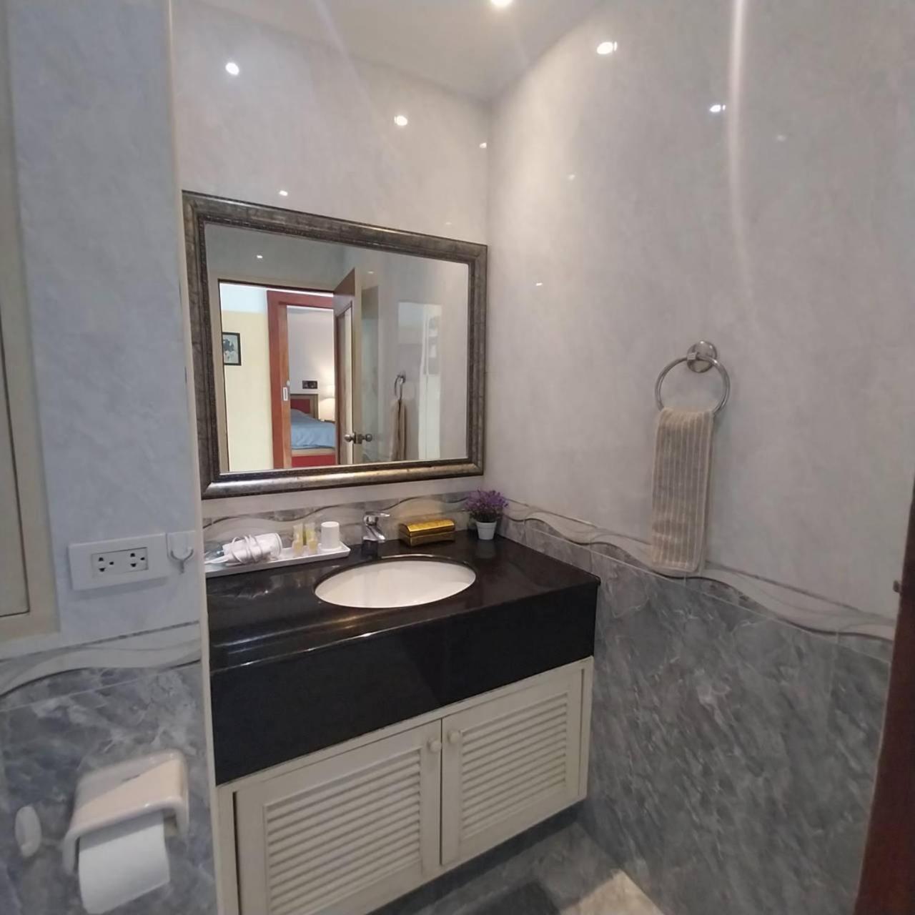 Sea View Private At Phuket 2br * Patong