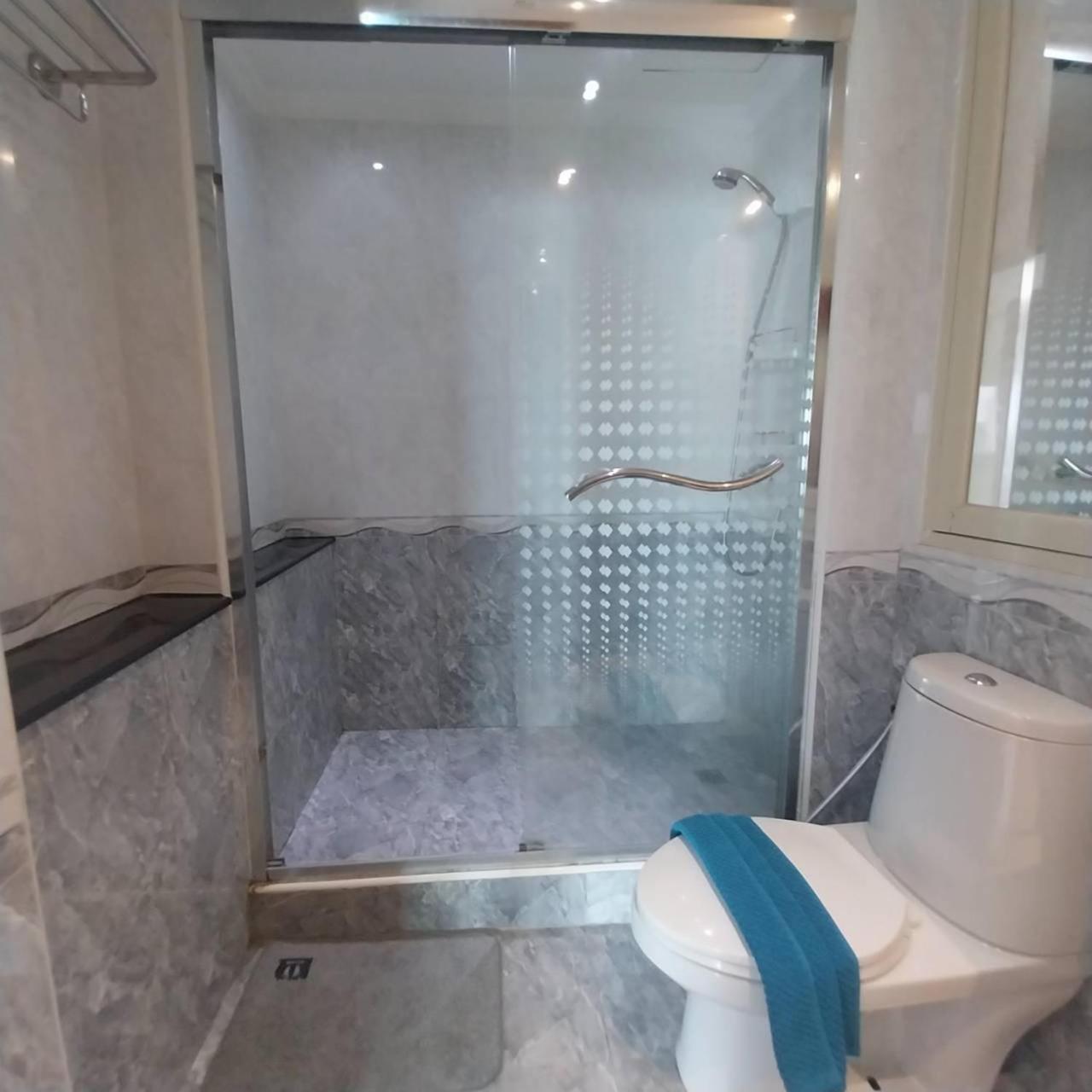 Lägenhet Sea View Private At Phuket 2br Patong