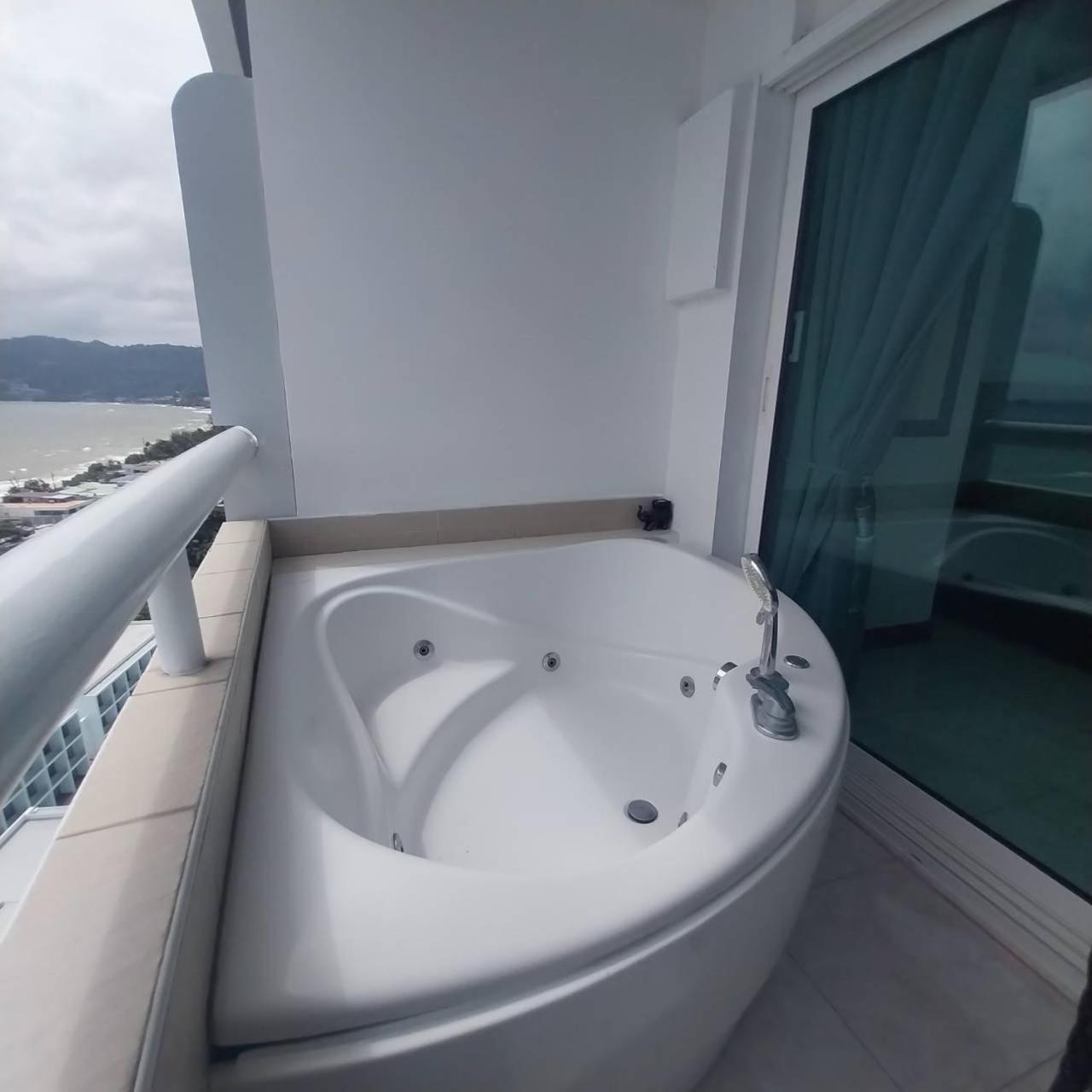 Sea View Private At Phuket 2br * Patong